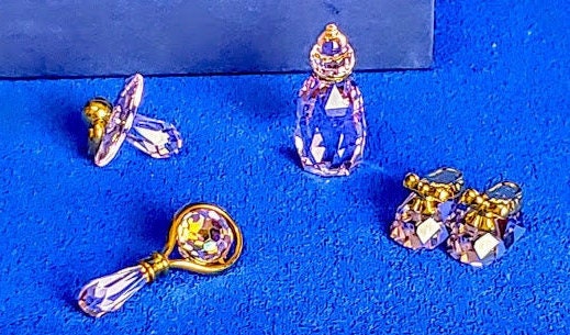 BABY Fragrant Rose Memoriesクリスタルジュエリー Swarovski 