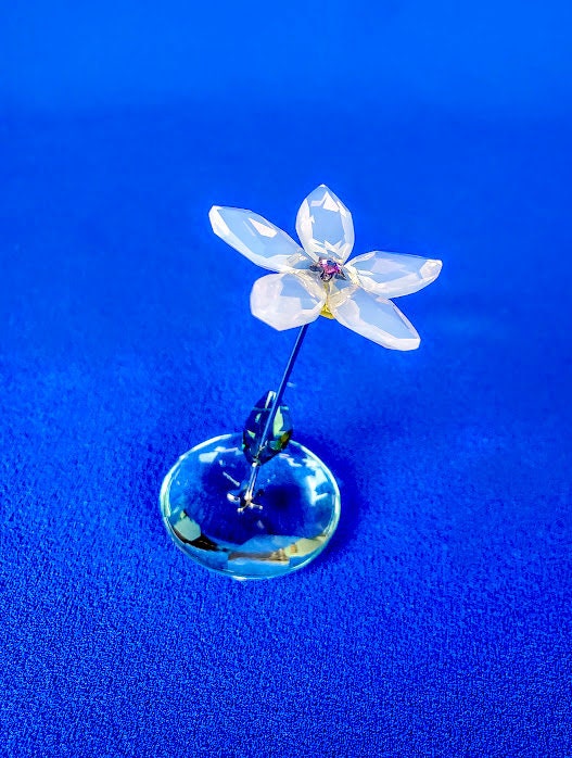 SWAROVSKI　お花　Flower　ブローチ Swarovski Rocking Flower Jess - Etsy