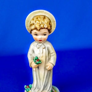 Christchild With Holly Hummel