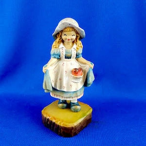 ANRI Ferrandiz wood carving