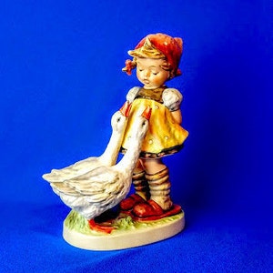 LARGE 7&quot;  Goose Girl