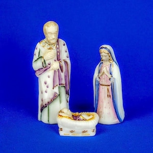 Fenton Nativity Set