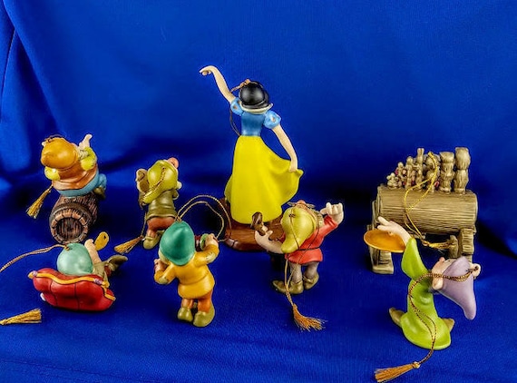 Walt Disney Classic Collection Snow White and the Seven Dwarfs