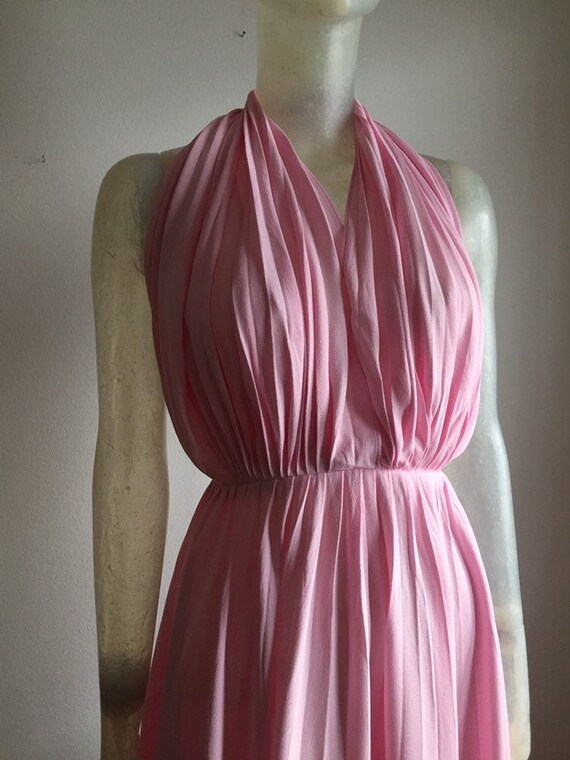 Yves saint Laurent, 1970s halterneck dress