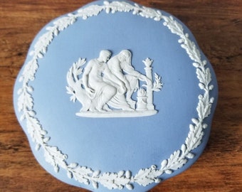 Blue Wedgwood Box with lid, Jasperware round scalloped edge Wedgwood jewelry box, Sacrifice to Aesculapius Oak & Acorn border with Cupids