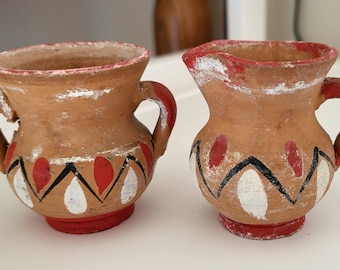 Handpainted miniature Pueblo clay pitcher and pot, Set of vintage handpainted Pueblo pots, miniature Pueblo clay pots