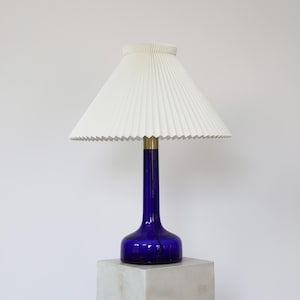Impressive Table Lamp in Blue Glass by Gunnar Biilman-Petersen for Le Klint | Denmark