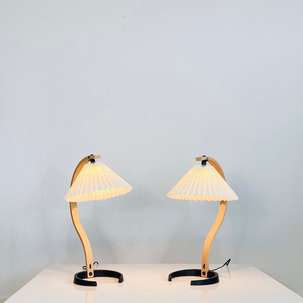 A set of curved Caprani desk lamps | 1970s | Denmark