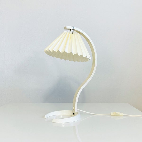 A white Caprani desk lamp | 1970s | Denmark