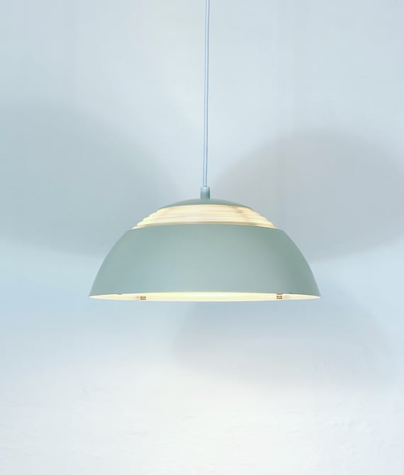 Arne jacobsen on sale pendant light