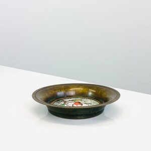 Un cendrier vintage en bronze et porcelaine d’Argentor | | des années 1940 Danemark