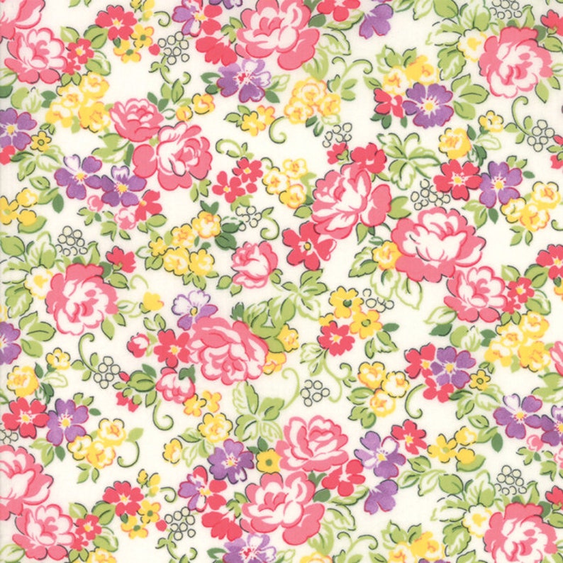 FABRIC Moda ~ REGENT STREET LAWNS ~ Sentimental Studios 1//2 yard 33320 11