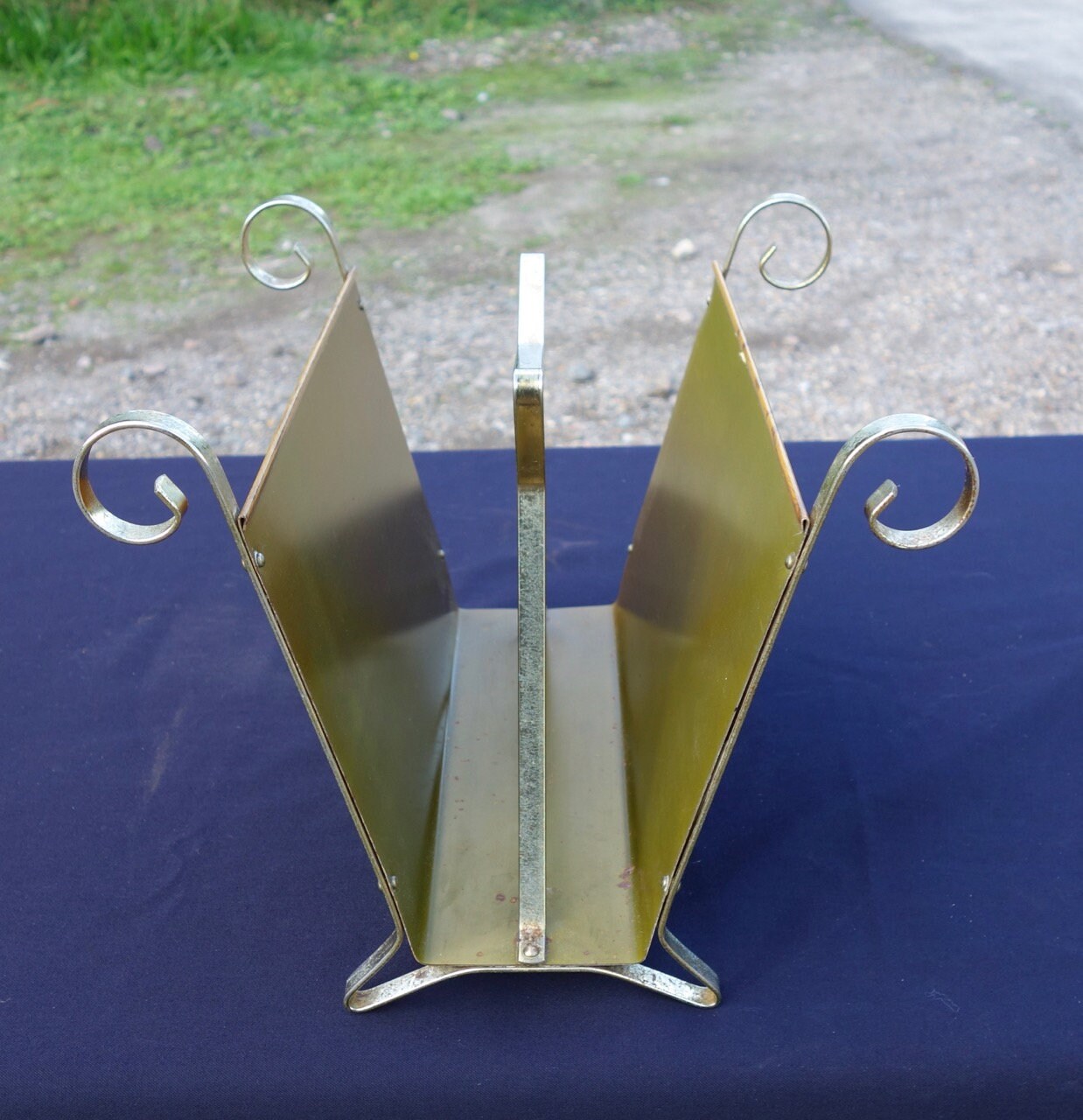 1970's Magazine Rack, Retro 70's Magazine Rack, Retro Newspaper Tidy