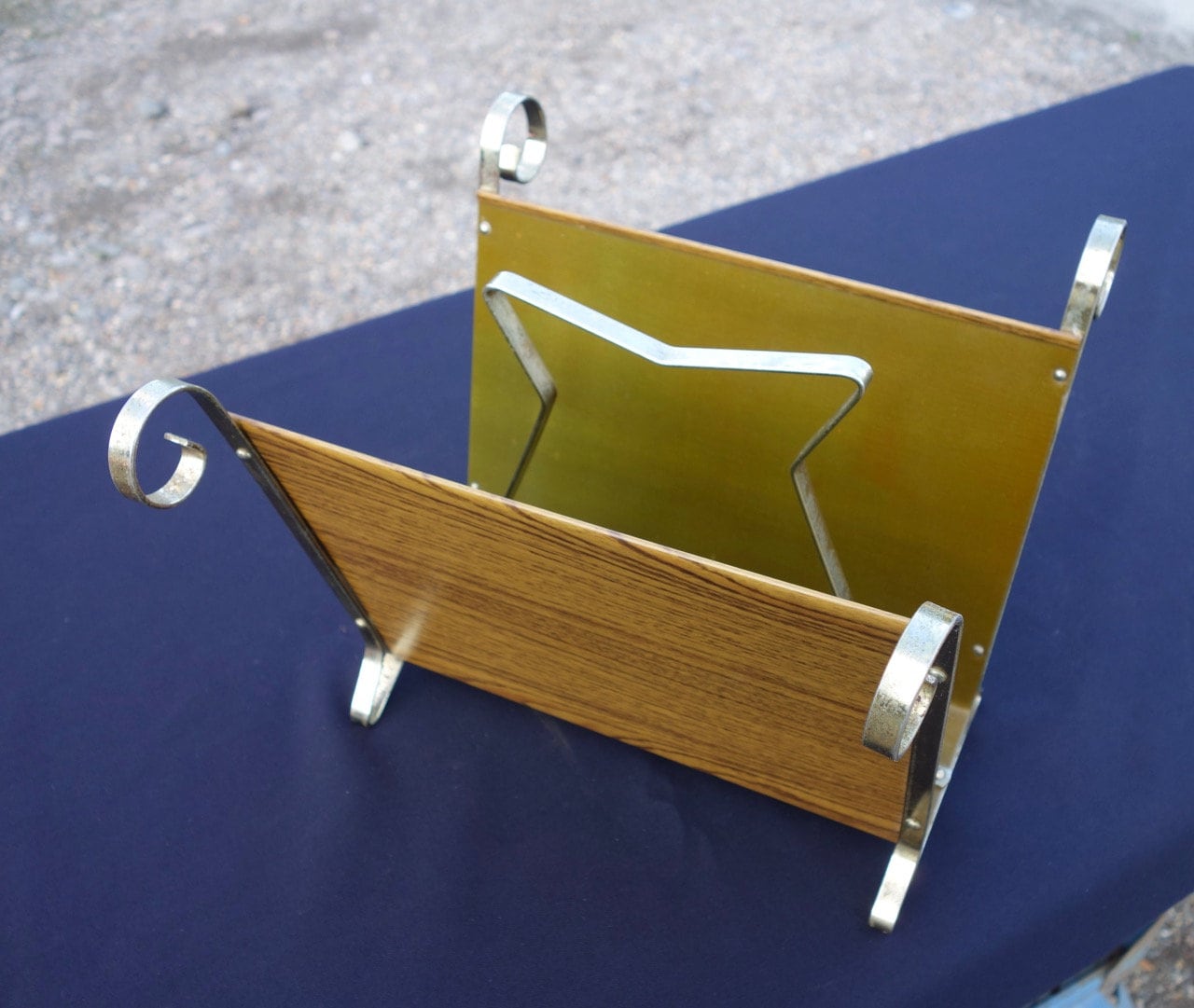 1970's Magazine Rack, Retro 70's Magazine Rack, Retro Newspaper Tidy