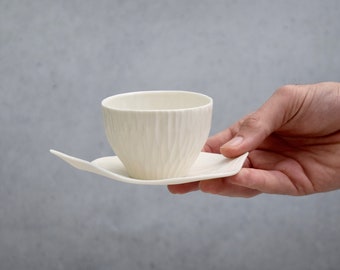 Porcelain cup with hortensia leave-plate. Handmade in Italy. MADE TO ORDER