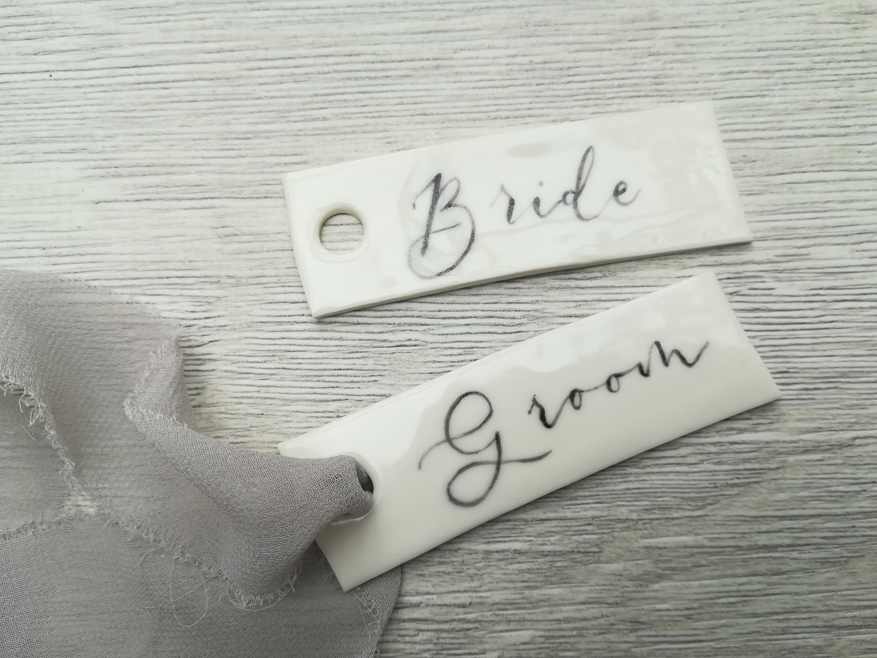 Bride and Groom porcelain tags with handmade calligraphy | Etsy