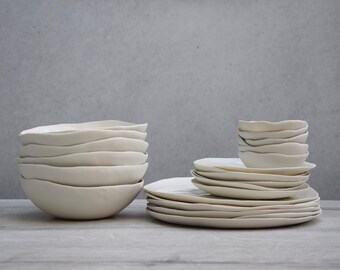 porcelain dinner set for 6 people, 24 pieces white plates and bowls, Handmade in Italy, MADE TO ORDER