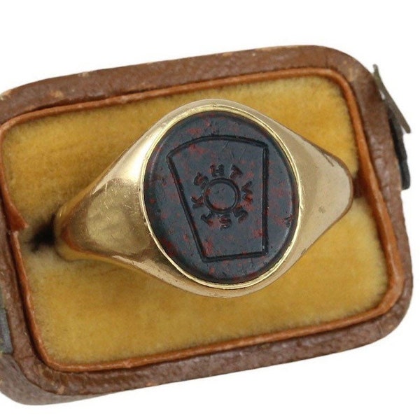 RESERVED Antique 18CT Gold Bloodstone Masonic Loyalty Intaglio Ring