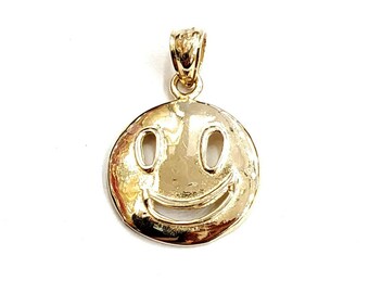 Cartoon Emoji Face Angry Expression Round Pendant Stainless Steel Necklace Cartoon Emoji Face Angry Expression Round Pendant Stainless Steel Necklace