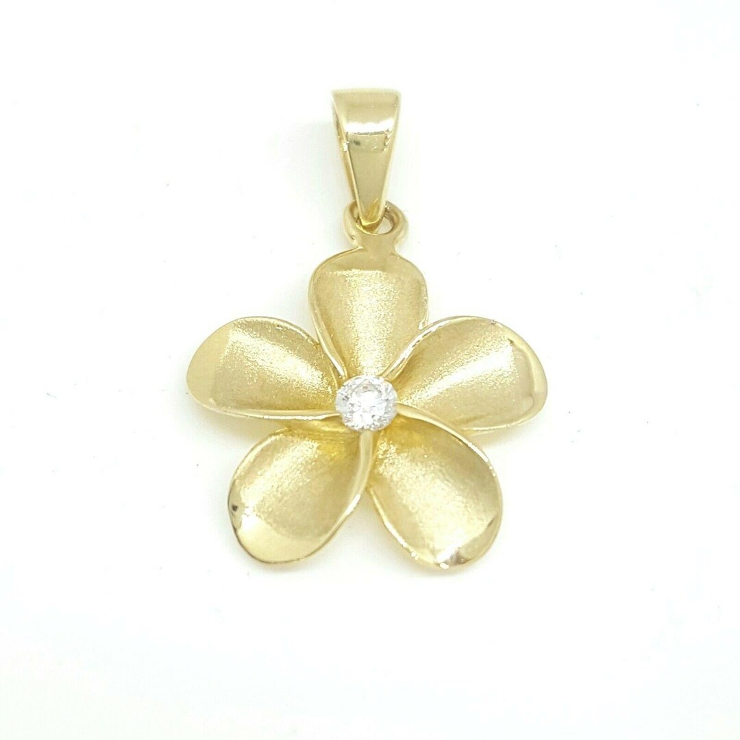 Hawaiian Floral Gold Detail