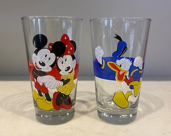 Vintage Disney Glasses – Mickey, Minnie & Donald Collectible Drinkware (Set of 2)
