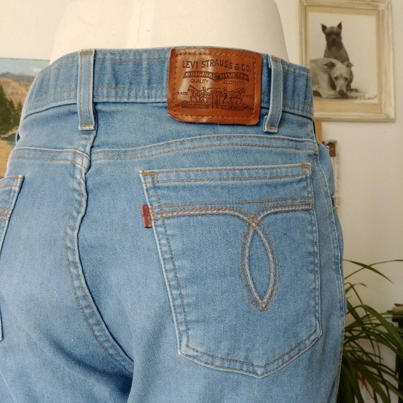 brown tab levis