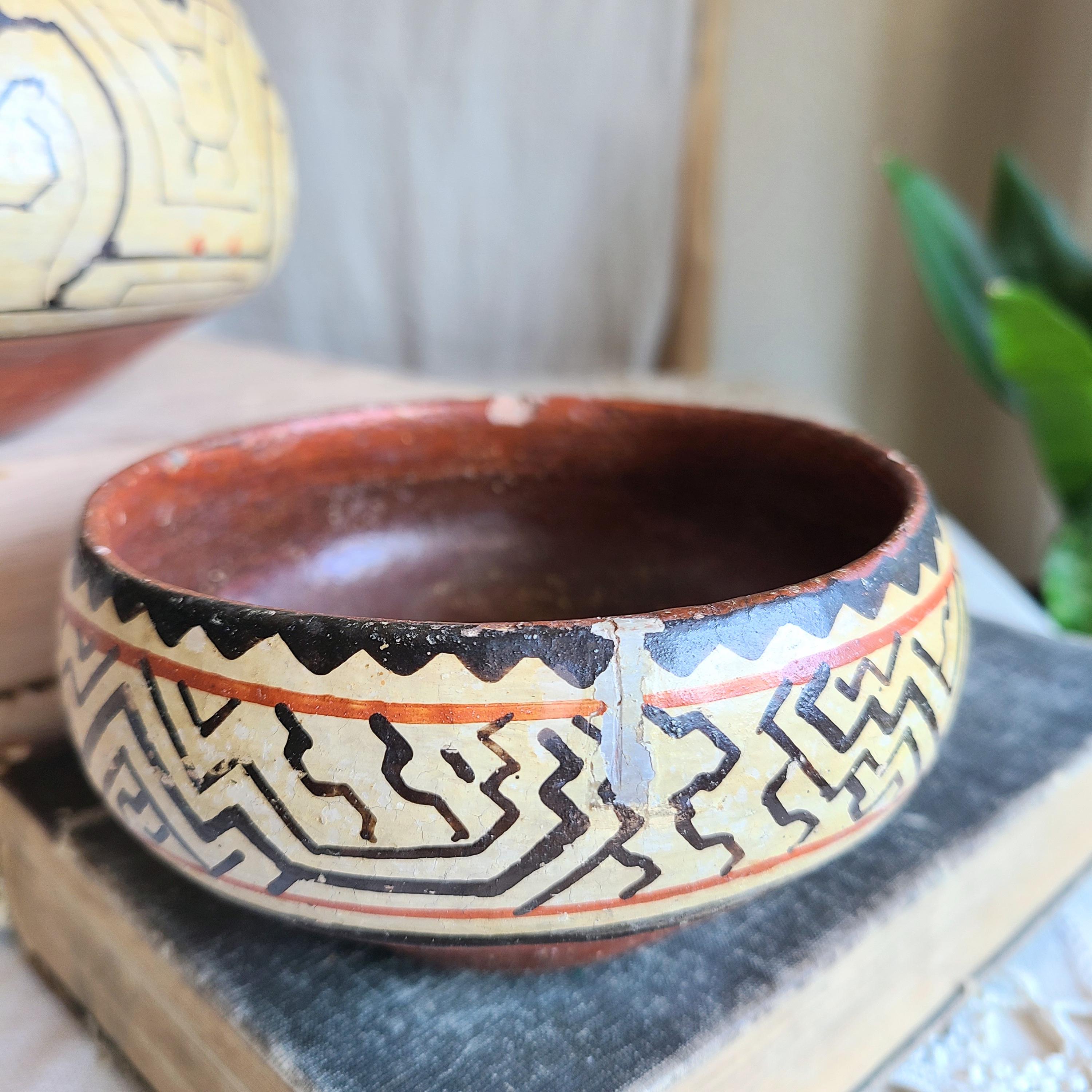 ボウル　シピポ族　シピボ族　Shipibo Pottery Bowl Handmade Peruvian Shipibo Pottery Bowl – In The Vintage