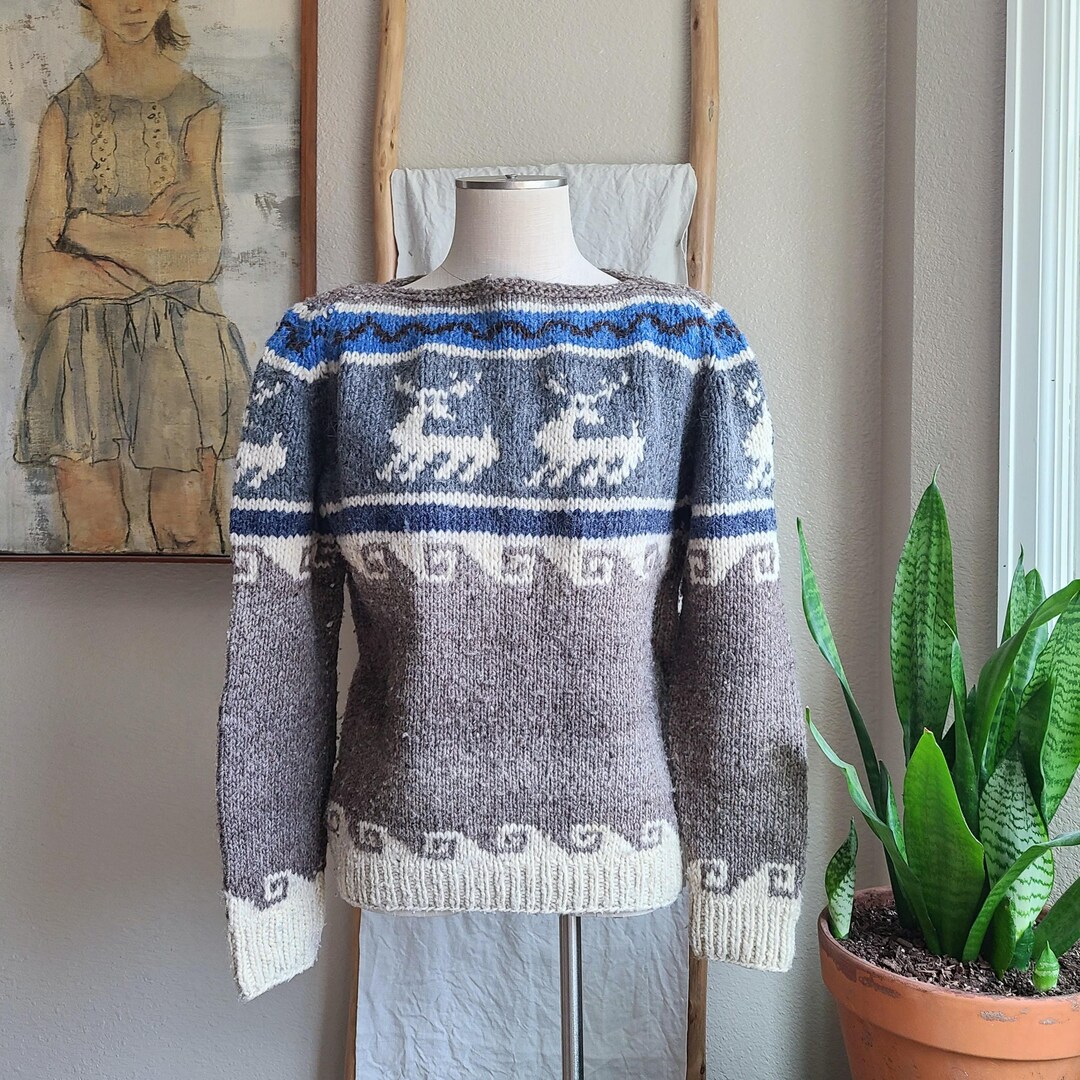 Vintage Hand-Knit Wool Bouquet Sweater (S)