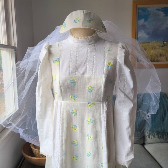 70's Wedding Dress Small