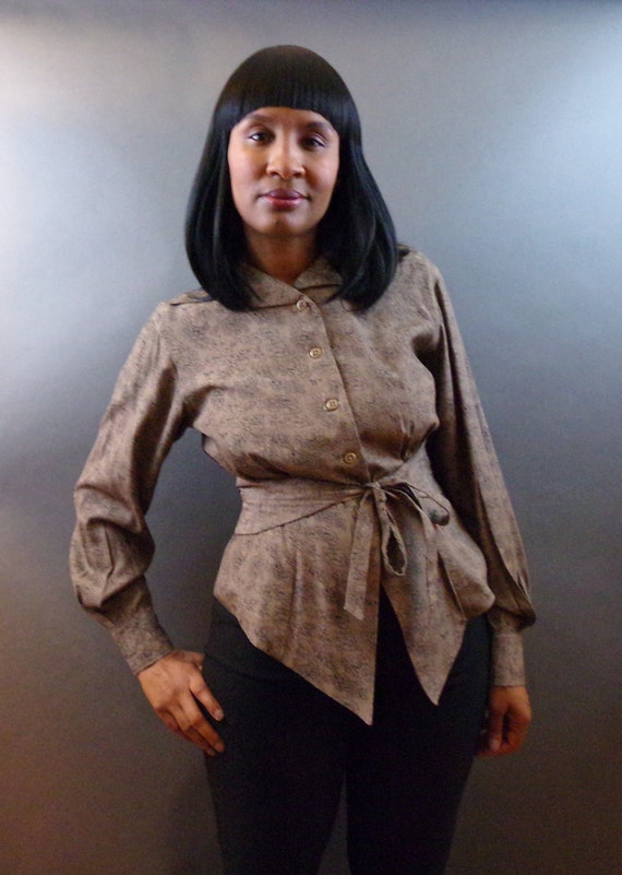 Sale Vintage 1940s asymmetric wrap around dress bl
