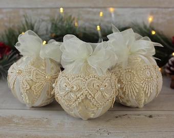 Christmas baubles, vintage Christmas, lace Christmas ornaments, handmade decorations, fabric baubles, Christmas home decor, cream bauble set