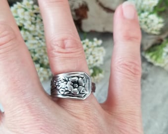 Vintage Sterling Avon Hearts and Flowers Wrap Ring