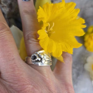 Daffodil Spoon Ring: Vintage Silverware Jewelry, Size 6-7
