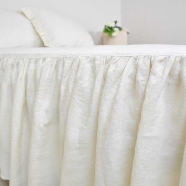 Linen Bed Skirt, Custom Dust Ruffle in Full Queen King - Ruffled, Gathered Bedskirt, Off White Bedskirt, Cottage Chic Bedding, Linen Bedding