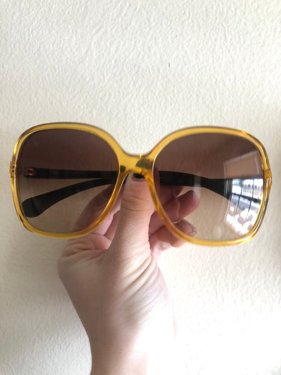 Dolce & gabanna oversized sunglasses - image 3