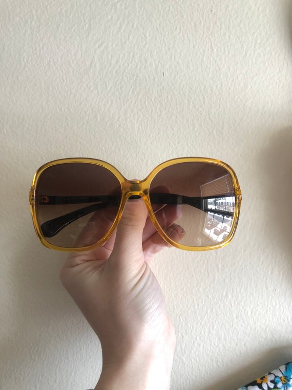 Dolce & gabanna oversized sunglasses - image 4