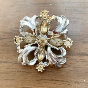 Vintage Silver Tone Rhinestone Flower Brooch