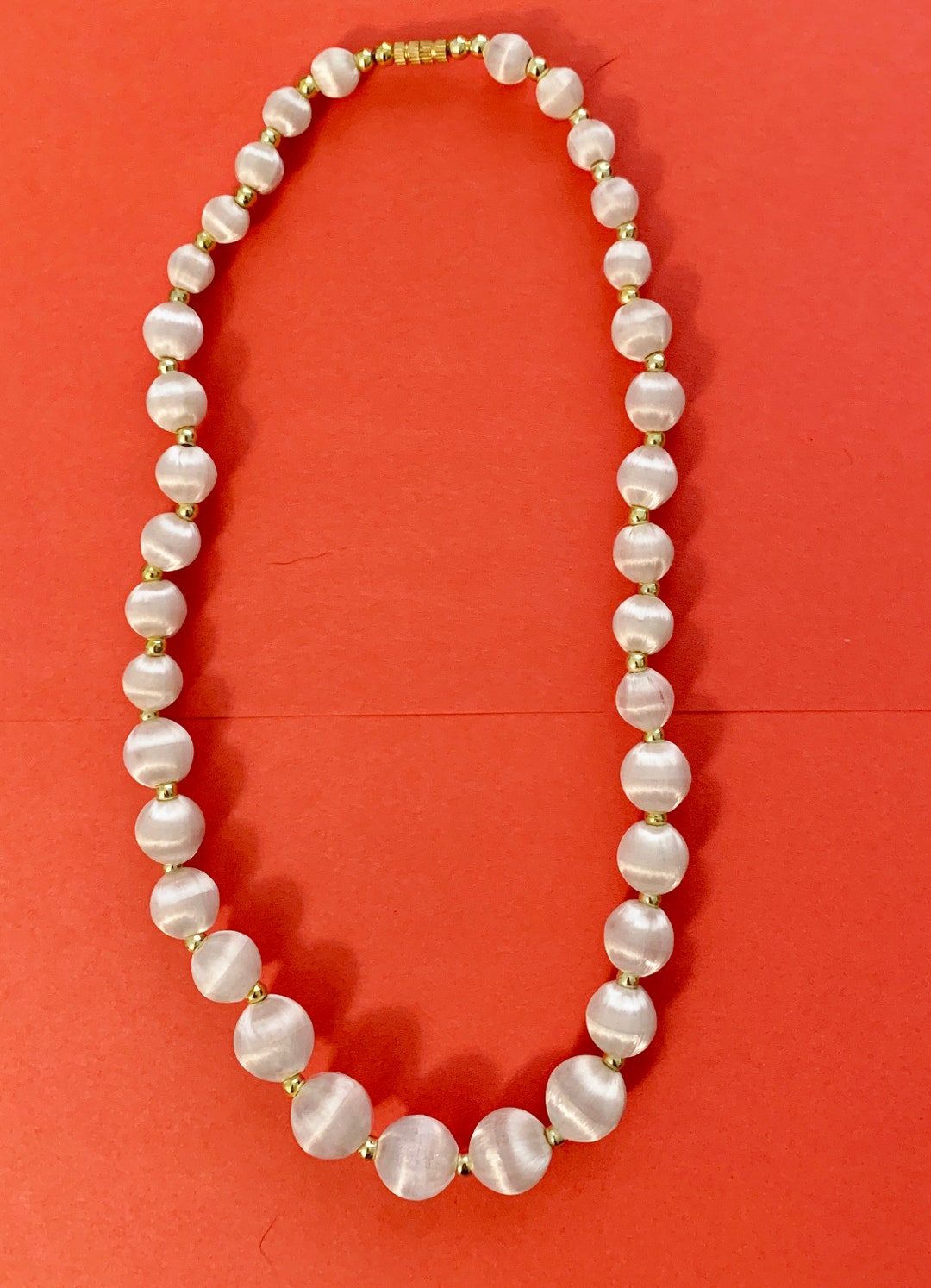 Vintage Graduated White Silk Bead Choker Necklace With Gold Etsy