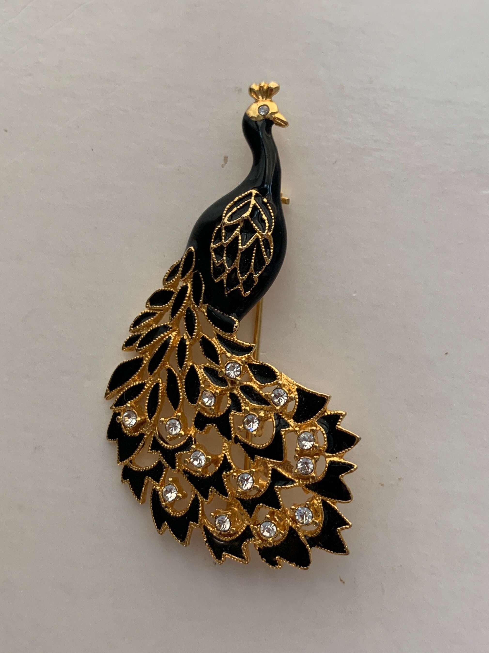 【海外配送可】【送料無料】 Vintage Black Gold Brooch Etsy - アクセサリー