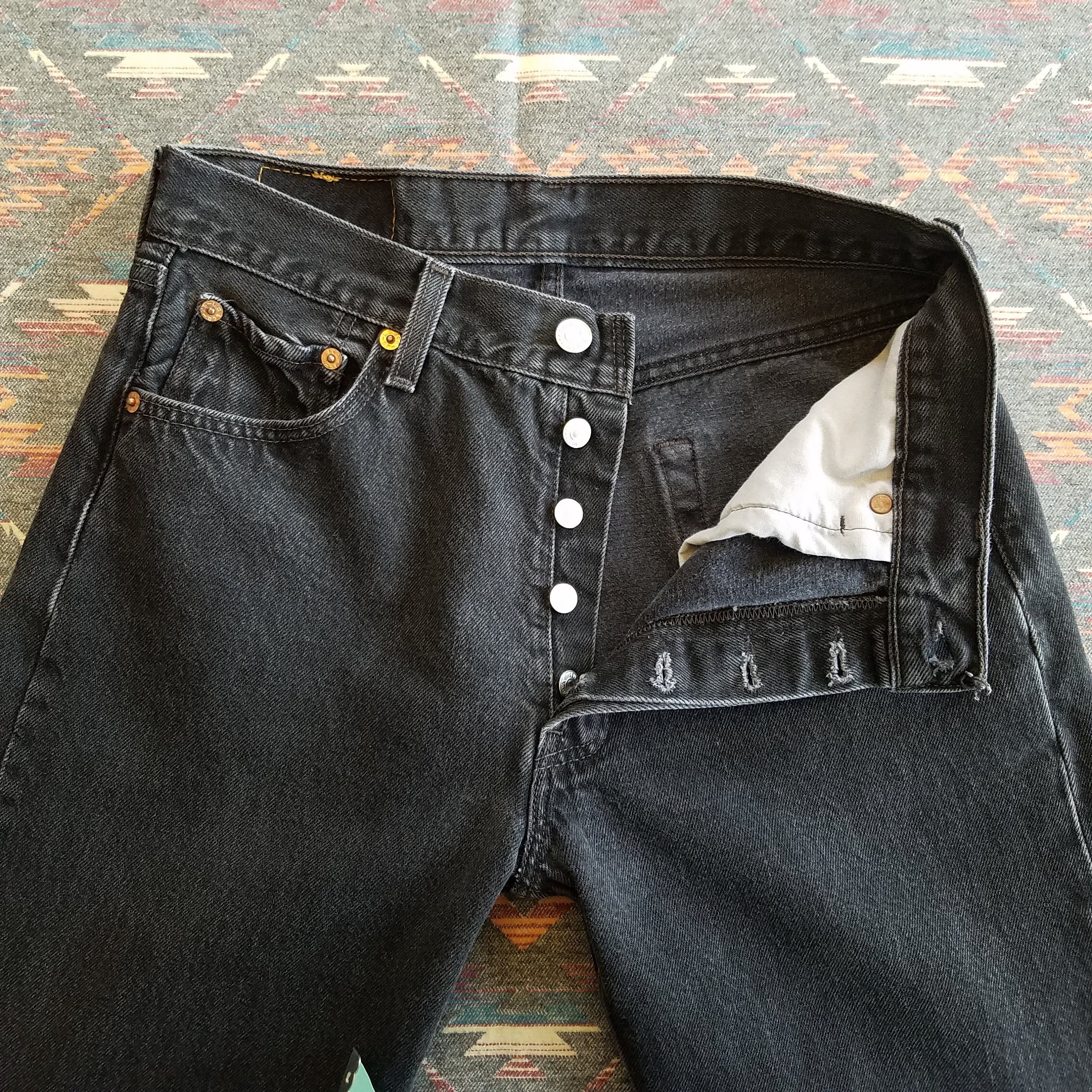 Vintage Levi s  501  Black Denim Jeans  30 x 33 Made  in USA 