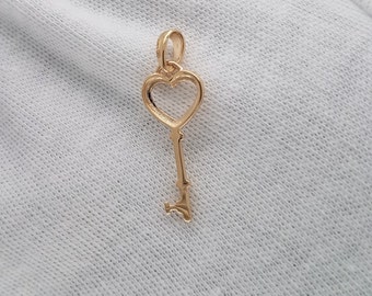 0.7 grams 14k Solid Yellow Gold Heart Key Ladies Pendant Charm 1.25" 