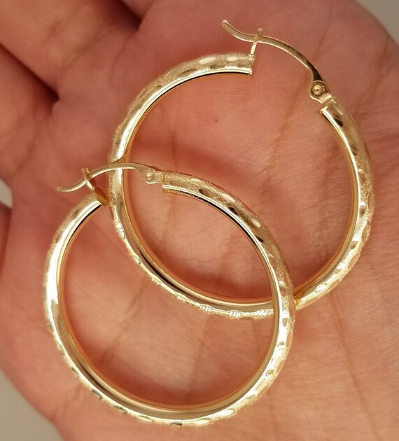 14K Yellow Gold 3 MM Round Hoop Earrings Snap Closure 1.35 Inches