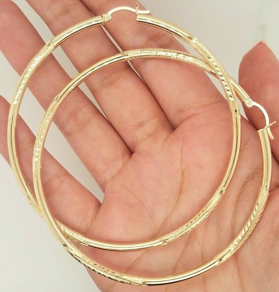 14k Yellow Gold 3MM Round Hollow Hoop Earrings Diamond Cut Snap
