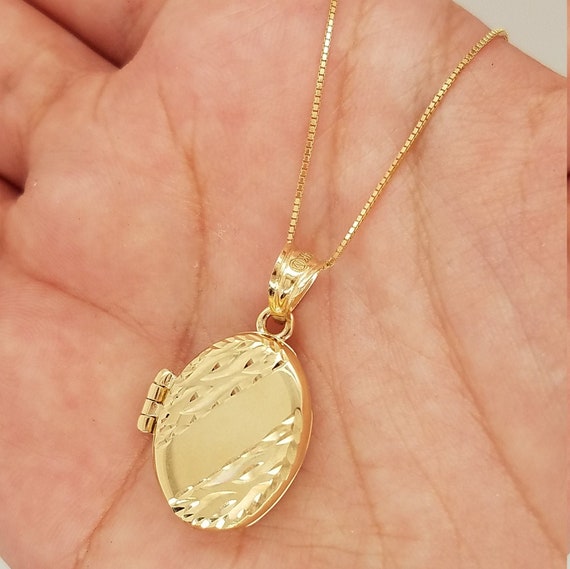 14K Solid Yellow Gold Oval Locket Photo 