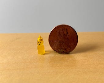 Miniature Honey Bear. Dollhouse Miniatute. 1:12 Scale