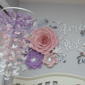 Móvil de mariposas/Móvil de cuna de mariposas/Mariposas moradas/rosas/Habitación de niña/Baby shower/Decoración de guardería/Móvil de guardería/Guardería de bebé/Cumpleaños/Regalo