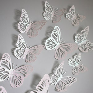 Grands papillons muraux blancs scintillants scintillants/12 pièces/décoration de chambre de bébé/papillons 3D/autocollant mural papillons/chambre de fille/mobile/douche de bébé.