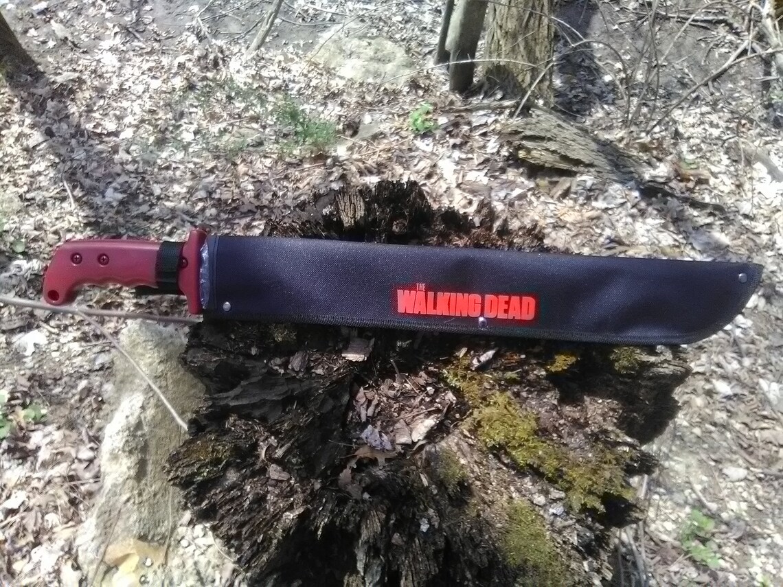 The Walking Dead Rick Grimes Red Handle Machete Prop With Blood Spatter
