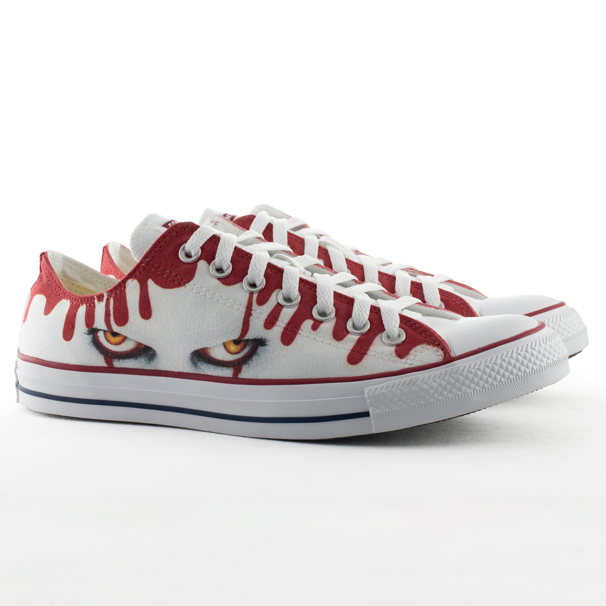 clown converse