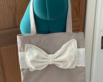 tote bag with bow